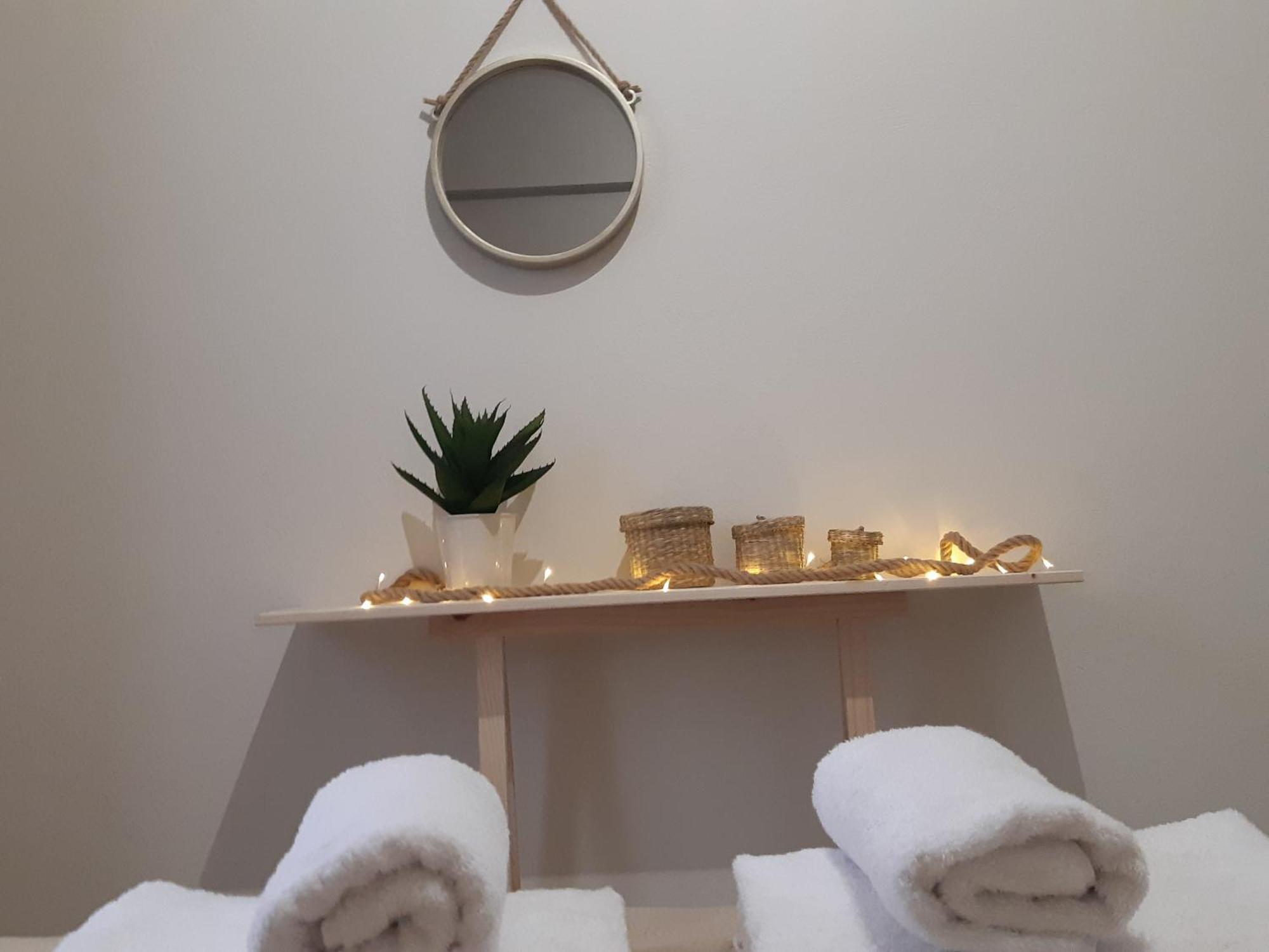 Delphic Moments - Sunny App 3Br, 2Ba With View Lägenhet Exteriör bild
